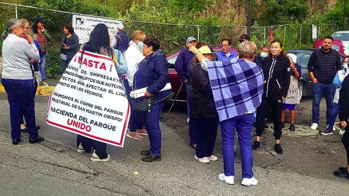 Vecinos y Cedis de Mercado Libre acuerdan diálogo por caos vial en Cuautitlán Izcalli