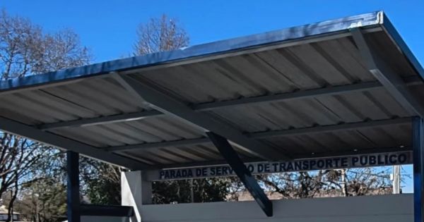 Vecinos de Cerrillos piden urgente una parada de colectivo en la ruta provincial