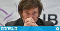 13:56 El riesgo país subió a 1.140 puntos y alcanzó su nivel más alto en casi un año