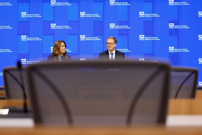 Bank of Canada cuts rates to 2.5%, says ready to cut again if risks rise