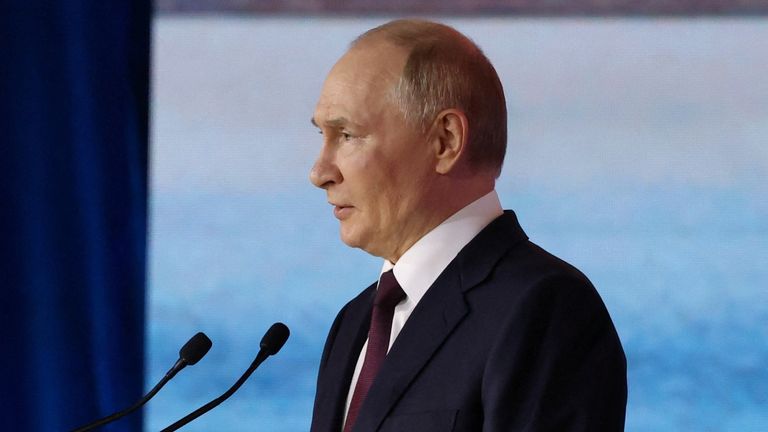 Ukraine war latest: Putin threatens to strike foreign troops in Ukraine - as he issues undesirable invitation to Zelenskyy