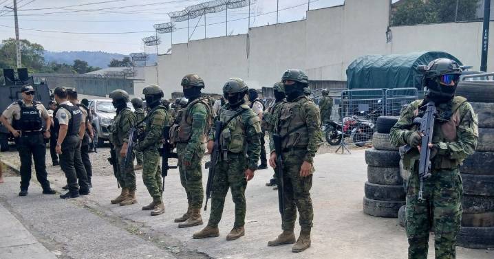 Caravana presidencial en Ecuador sufre ataque en medio de un paro nacional
