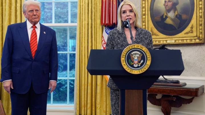 Trump ramps up retribution campaign with push for Bondi to pursue cases against his foes