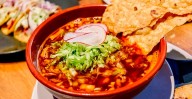 Disfruta tu pozole sin remordimiento: es nutritivo y bajo en calorías