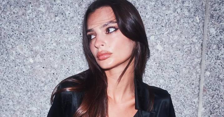 Emily Ratajkowski's Vintage LBD Plunges All the Way Down to Her Waist