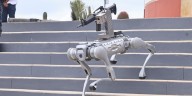 Zacatecas presenta nuevo “perro robot” armado para reforzar la seguridad pública
