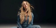 Sydney Sweeney evita comentar la controversia con American Eagle