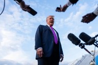 Trump demanda a The New York Times por artículos que cuestionan su éxito