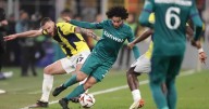 César Huerta causa baja de la Selección Mexicana por lesión