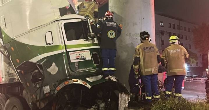 Tráiler se estrella contra pilar de la Línea B del Metro CDMX: así avanza el servicio hoy viernes 5 de septiembre