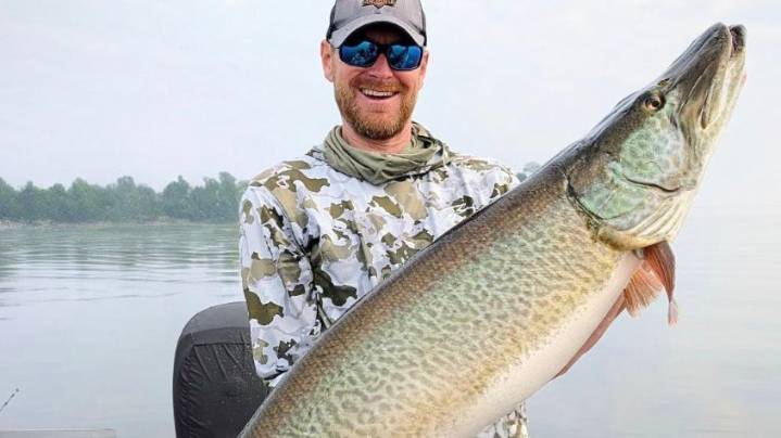 Van Remortel sets Wisconsin musky record with 56