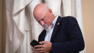 Bipartisan group introduces bill to ban congressional stock trading
