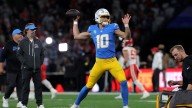 Chargers’ Justin Herbert does best Flash impression with blazing fast run vs. Chiefs