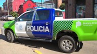 Conmoción en Berisso: una mujer de 85 años llamó a la policía y denunció que su nieto le dio una feroz paliza