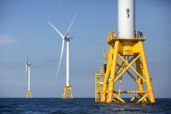 Orsted shareholders approve $9.4B rights issue amid threats to U.S. offshore wind projects