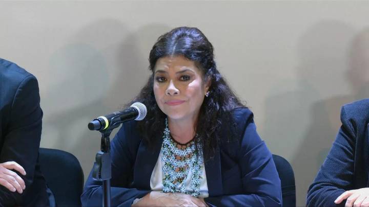 Suman ocho personas fallecidas por explosión de pipa en CDMX.