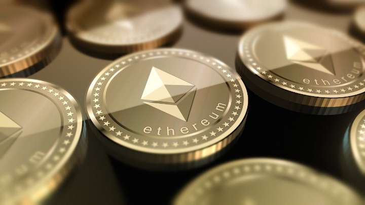Ethereum Head & Shoulders Pattern Reveals New Target, A Crash Below $4,000 Is Coming
