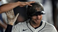 Lowe hits 30th homer as Rays beat Red Sox 7