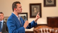 Quién es Charlie Kirk, el activista conservador herido en tiroteo en Utah