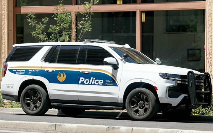 Downtown Phoenix crash leaves one person dead