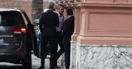 Tras el revés electoral, Javier Milei busca ordenar la cúpula libertaria sin cambios inmediatos en el Gabinete