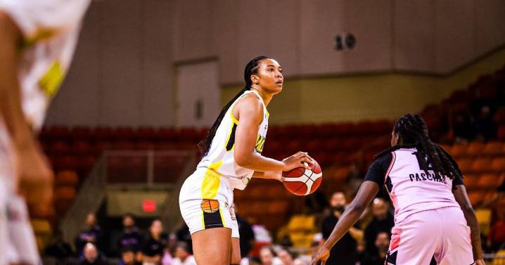 Imani Stafford-McGee ha caído como anillo al dedo para las Monarcas de Juana Díaz