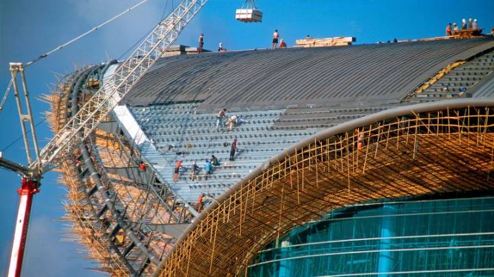 Building a modern metropolis using a centuries
