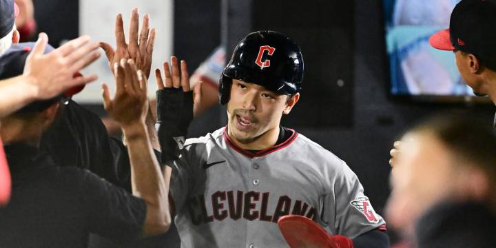 Steven Kwan leads Guardians over Rays on birthday
