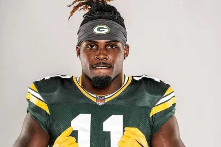 What happened to Jayden Reed? Packers WR Questionable to Return vs Commanders After Shoulder Injury The question hung in the chilled Wisconsin air, thick with unease: What happened to Jayden Reed agai