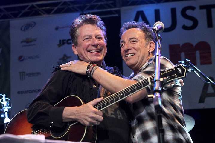 Beloved country music singer-songwriter reveals two devastating health diagnoses