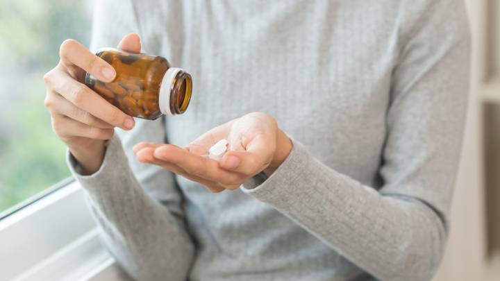 Turn Empty Medicine Bottles Into Chic DIY Home Decor Instead Of Tossing Them Out