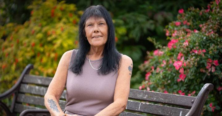 'Tea addict' who drank 20 cups a day with 4 sugars sheds 6st
