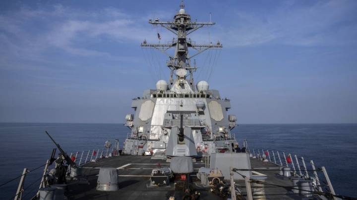 Venezuela denuncia que marines de EU asaltaron embarcación de pescadores en el Caribe