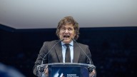 Milei recurre a la intervención estatal para contener el dólar frente al peso