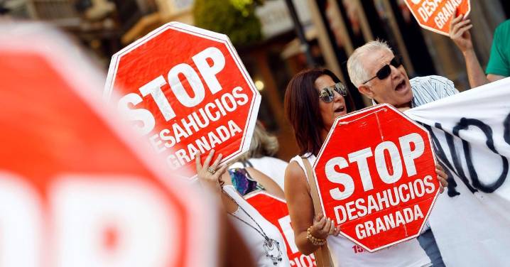 Stop Desahucios acusa al Ayuntamiento de Granada de promover desalojos en Santa Adela