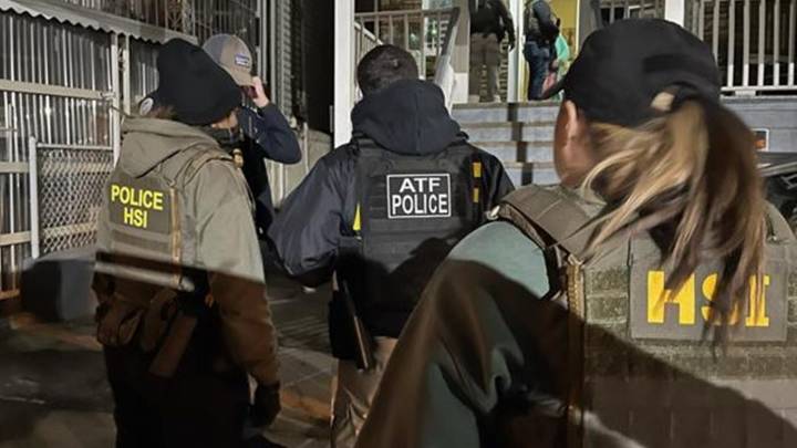 Pentágono aprueba uso de base naval en Chicago para redadas migrantes: WP