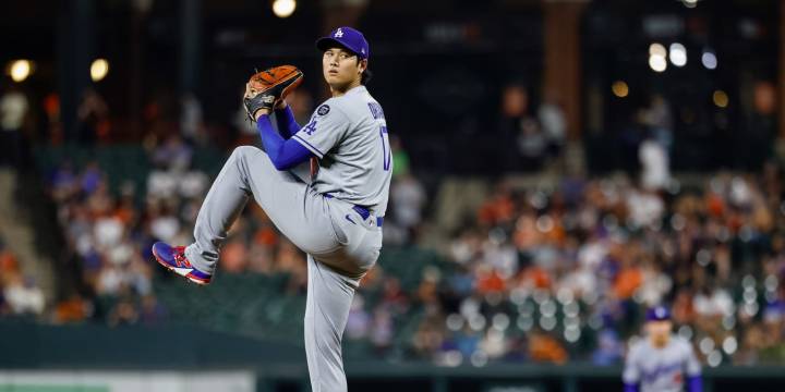 Shohei Ohtani ready to pitch in playoffs for Dodgers