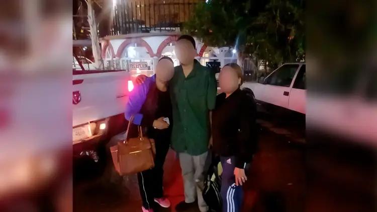 Reúne Comisión de Búsqueda a joven desaparecido con su familia