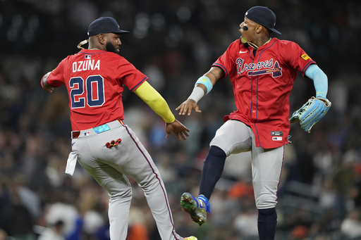 Acuña conecta jonrón, Elder lanza 7 sólidas entradas y Bravos arrollan 10