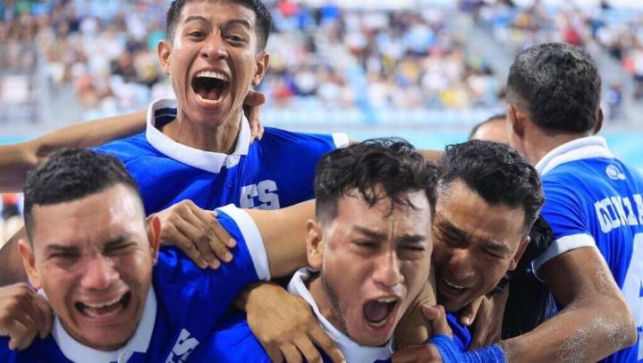 El Salvador vive su momento en el fútbol