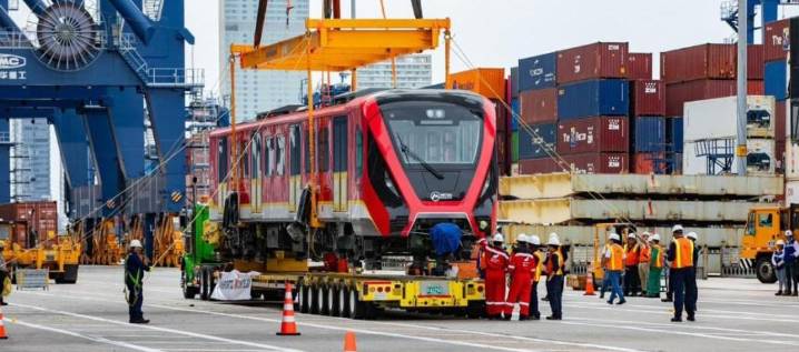 "Un hito": Alcalde de Bogotá al recibir el primer tren del Metro