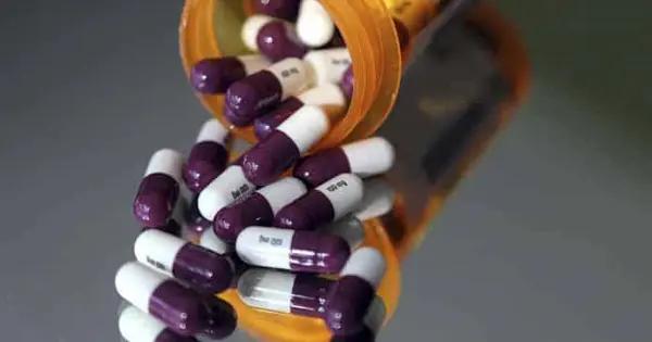 Trump va por arancel a los medicamentos