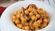 Cómo preparar Garbanzos a la carbonara: la receta con 6 ingredientes para salir de la pasta