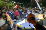 Riñen transportistas y CNTE cerca de evento de CSP en Oaxaca