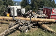 1 dead after semis collide on I-90 near North Bend