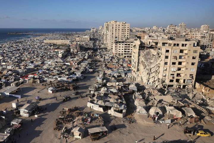 "Israel comete genocidio en Gaza", afirman expertos; Tel Aviv rechaza acusación
