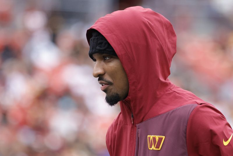 Commanders QB Jayden Daniels 'doing everything' in bid to return