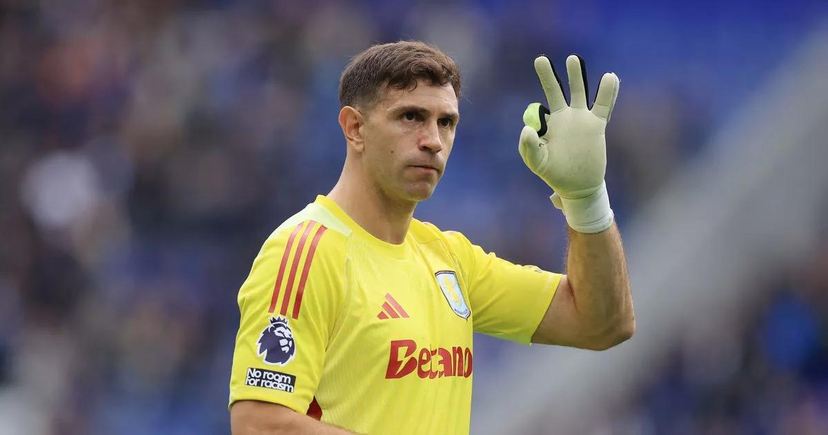 Emi Martinez sends Aston Villa message after messy Man United transfer saga