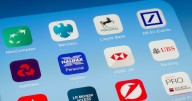 Major banking app down for hundreds of users with contactless payments affected