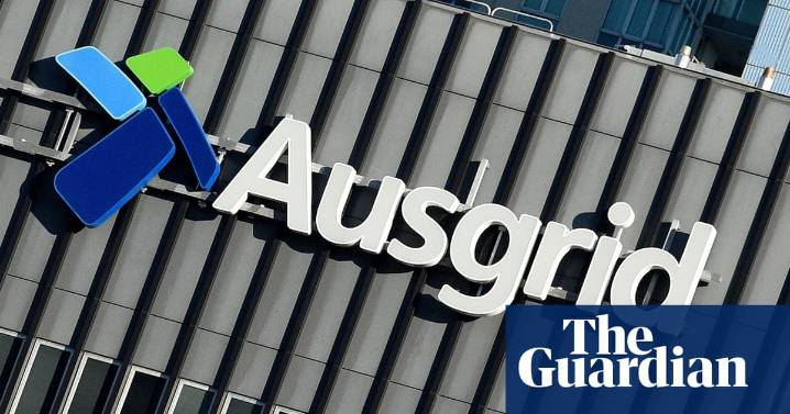 Ausgrid slashes safety inspectors after report finds cheaper to pay permanent disability injury compensation